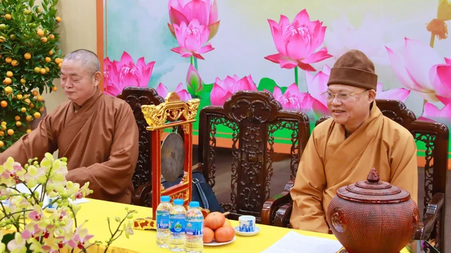 Lãnh đạo Ban Trị sự GHPGVN tỉnh Thái Bình chủ tọa hội nghị