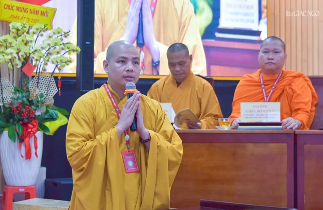 Đại đức Thích Minh Ân trình dự thảo chương trình hoạt động Phật sự năm 2025