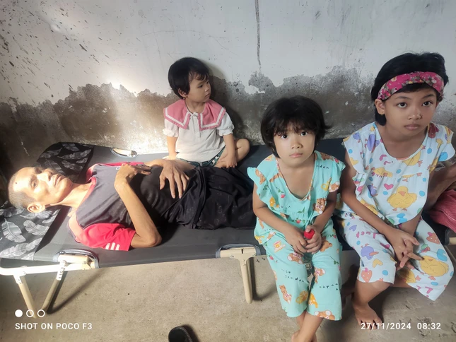 Anh Phương và 3 con còn nhỏ