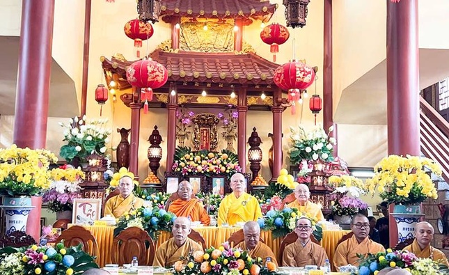 Chư tôn đức chứng minh, tham dự