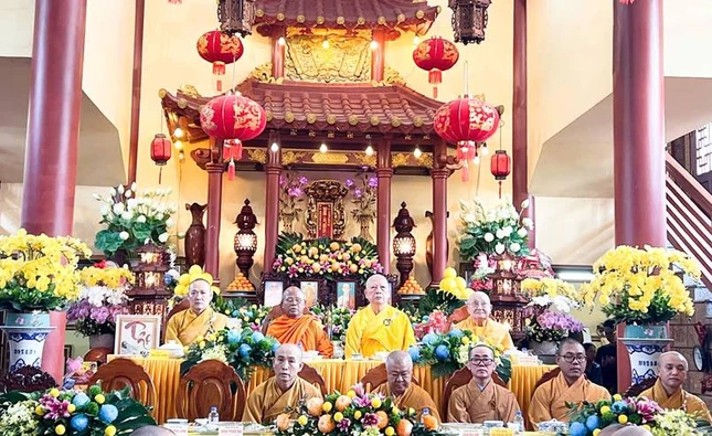 Chư tôn đức chứng minh, tham dự