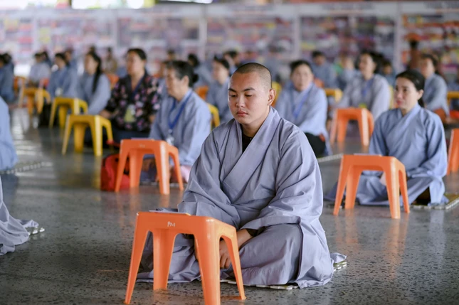 Phật tử tại khóa tu Ngày an lạc