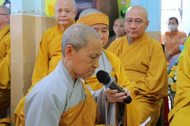 Ni trưởng Thích nữ Như Đán đã cung tuyên tiểu sử cố Ni trưởng Thích nữ Tịnh Thanh