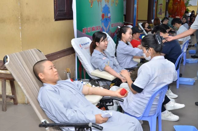 Phật tử TP.Đà Nẵng hiến máu nhân đạo