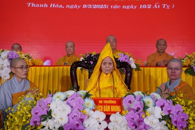 Ni trưởng Thích Đàm Nhung Ni trưởng Thích Đàm Nhung