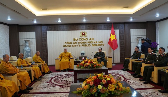 Buổi gặp thân mặt tại Trụ sở Công an TP.Hà Nội