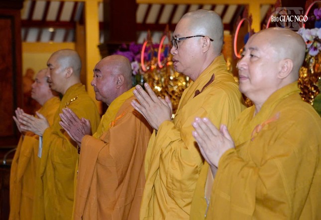 Mỗi kỳ Bố-tát củng cố về tinh thần hòa hợp