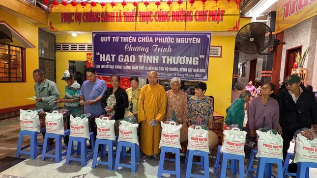 Chương trình Hạt gạo tình thương được duy trì thực hiện xuyên suốt 15 năm qua