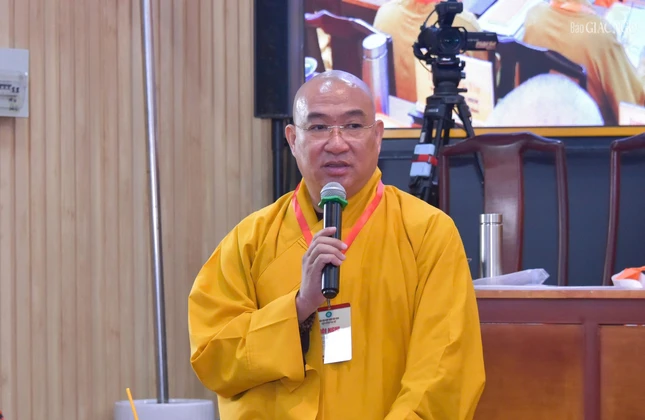 Thượng tọa Thích Phước Nguyên, Phó Tổng Thư ký kiêm Chánh Văn phòng II T.Ư báo cáo công tác ủng hộ tài chính cho Đại lễ Vesak Liên Hiệp Quốc 2025 Thượng tọa Thích Phước Nguyên, Phó Tổng Thư ký kiêm Chánh Văn phòng II T.Ư báo cáo công tác ủng hộ tài chính cho Đại lễ Vesak Liên Hiệp Quốc 2025