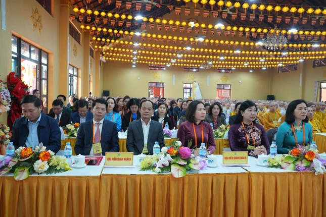 Đại diện lãnh đạo các bộ, sở, ban, ngành tham dự