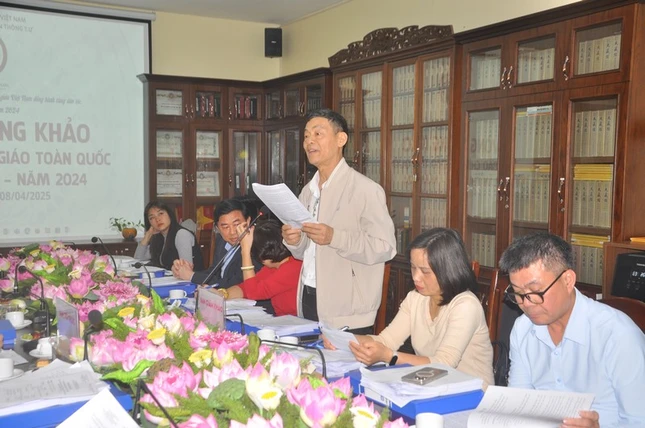 Nhà báo Lê Nghiêm, Trưởng ban Giám khảo phổ biến về quy chế