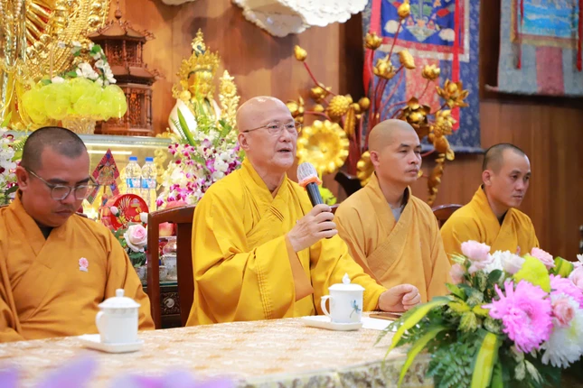 Hòa thượng Thích Chơn Không chia sẻ về Phật hóa gia đình và thông tin nhiều sự kiện trong Đại lễ Vesak 2025 và Phật đản Phật lịch 2569 tại TP.HCM