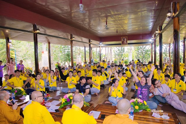Hoạt động sôi nổi trong khóa tu với chương tình “Trắc nghiệm Phật pháp” Hoạt động sôi nổi trong khóa tu với chương tình “Trắc nghiệm Phật pháp”