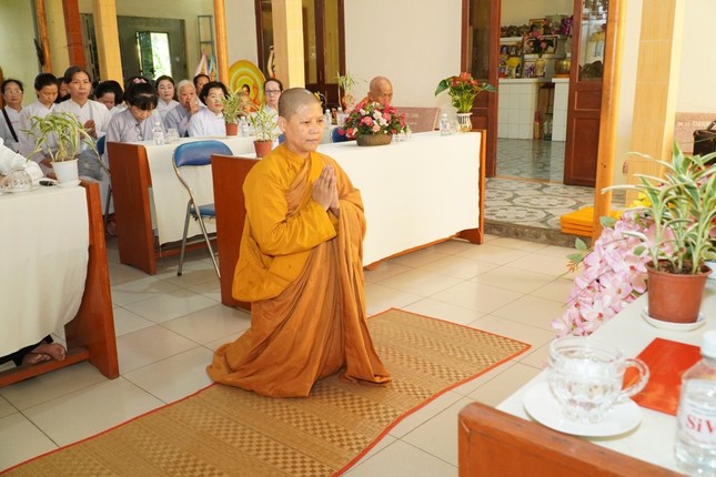 Sư cô Thích nữ Kim Liên được bổ nhiệm trụ trì tịnh xá Ngọc Định Sư cô Thích nữ Kim Liên được bổ nhiệm trụ trì tịnh xá Ngọc Định