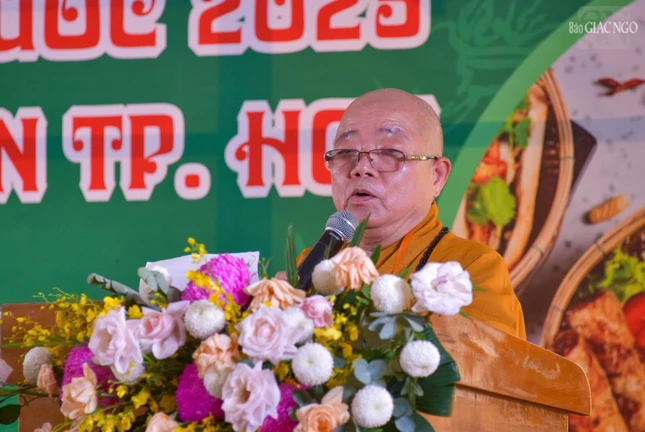 Hòa thượng Thích Thiện Hảo phát biểu cảm tạ