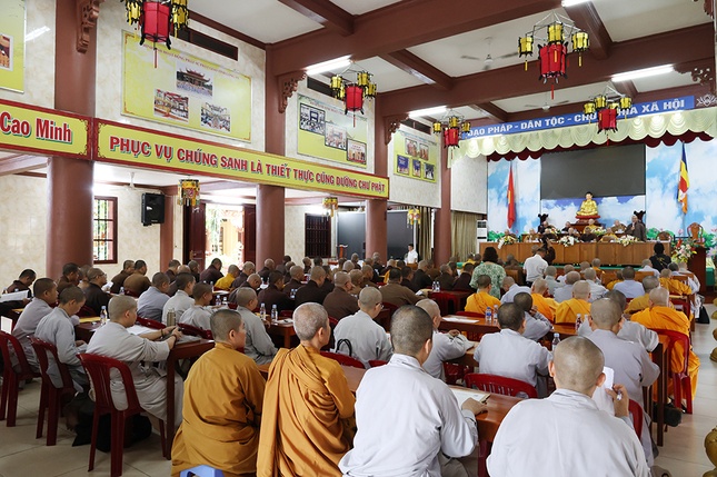 Quang cảnh buổi họp mở rộng