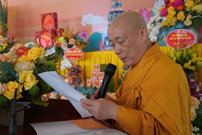 Hòa thượng Thích Bảo Nghiêm cung tuyên tiểu sử cố Trưởng lão Hòa thượng Thích Kim Cương Tử