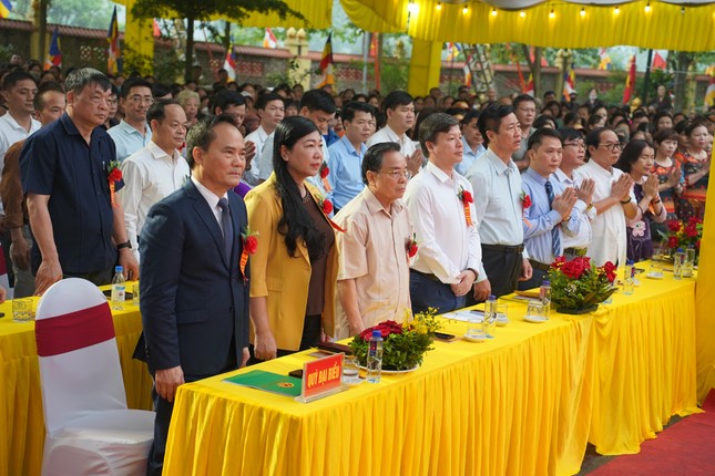 Quý khách tham dự