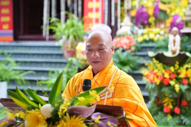 Thượng tọa Thích Chiếu Tuệ tuyên đọc Thông điệp Phật đản Phật lịch 2569 của Đức Đệ tứ pháp chủ GHPGVN