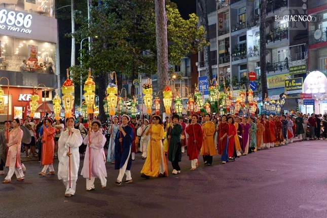 Không khí kính mừng Phật đản - Vesak tại TP.HCM