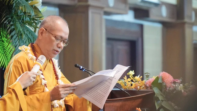 Hòa thượng Thích Thanh Đạt tuyên đọc Thông điệp Đại lễ Phật đản Phật lịch 2569