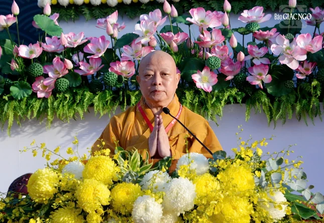 Hòa thượng Thích Lệ Trang đọc Diễn văn Phật đản Phật lịch 2569