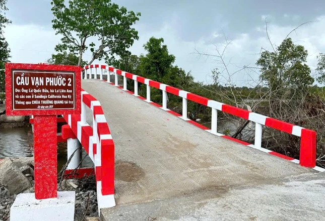 Cây cầu Vạn Phước 2 với kết cấu bê-tông, cốt thép kiên cố được đưa vào sử dụng