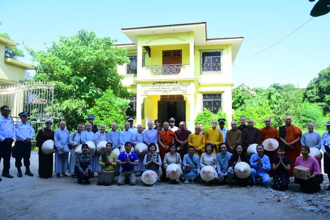 Phái đoàn thăm cơ sở tự viện đào tạo các nhà sư theo truyền thống Phật giáo Myanmar