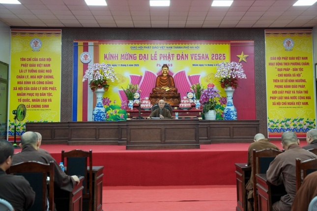 Thượng tọa Thích Tiến Đạt chia sẻ về bộ Bách Trượng thanh quy Thượng tọa Thích Tiến Đạt chia sẻ về bộ Bách Trượng thanh quy