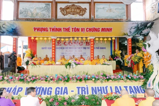 Chư tôn đức chứng minh, tham dự