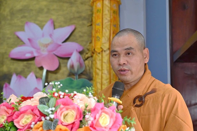 Thượng tọa Thích Thiện Thông phát biểu biểu khai mạc Thượng tọa Thích Thiện Thông phát biểu biểu khai mạc