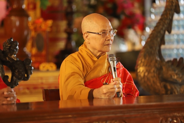 Trưởng lão Hòa thượng Thích Tâm Thủy ban giáo giới