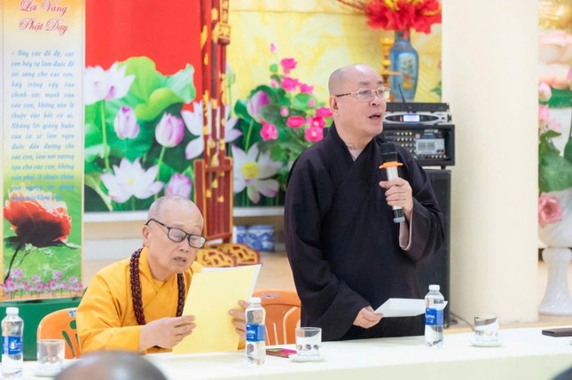 Buổi họp thống nhất việc dừng hoạt động các Ban Trị sự Phật giáo cấp huyện, thị xã, thành phố trên toàn tỉnh Quảng Bình kể từ ngày 1-7-2025.