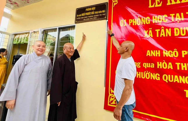 phòng học cho học sinh Trường Tiểu học Tân Hồng đưa vào sử dụng - Ảnh: T.Q