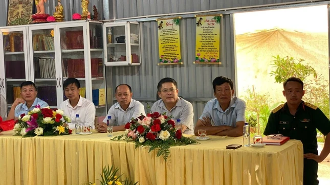 Đại diện chính quyền địa phương tham dự