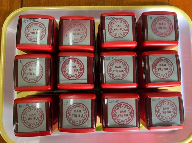 Ban Trị sự tỉnh Hải Dương đã tiến hành thu hồi con dấu của 12 Ban Trị sự Phật giáo các huyện, thị xã, thành phố Ban Trị sự tỉnh Hải Dương đã tiến hành thu hồi con dấu của 12 Ban Trị sự Phật giáo các huyện, thị xã, thành phố