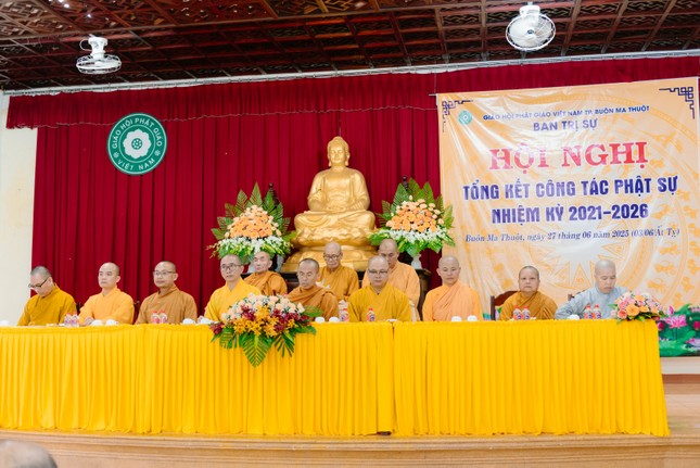 Chư tôn đức chứng minh, tham dự