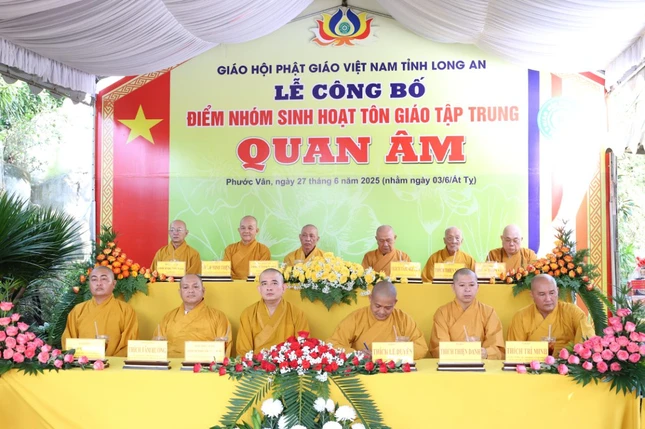 Chư tôn đức chứng minh, tham dự