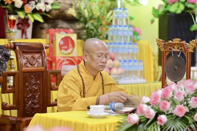 Hòa thượng Thích Quảng Hà chủ giảng về kinh Mục Liên sám pháp Hòa thượng Thích Quảng Hà chủ giảng về kinh Mục Liên sám pháp