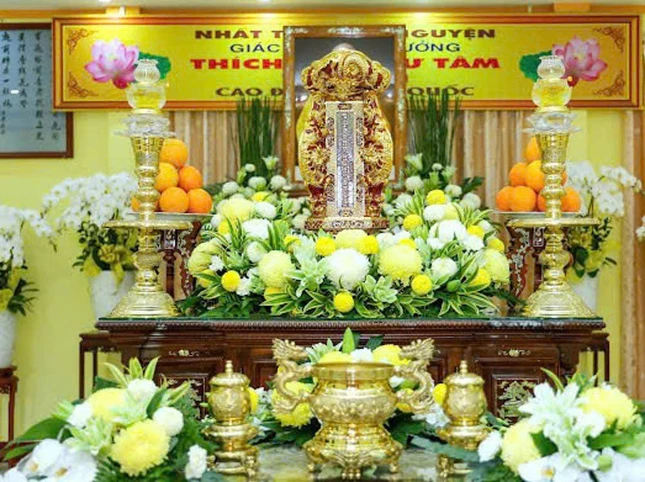 Hương án Ni trưởng Thích nữ Như Tâm