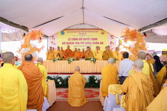 Quang cảnh buổi lễ