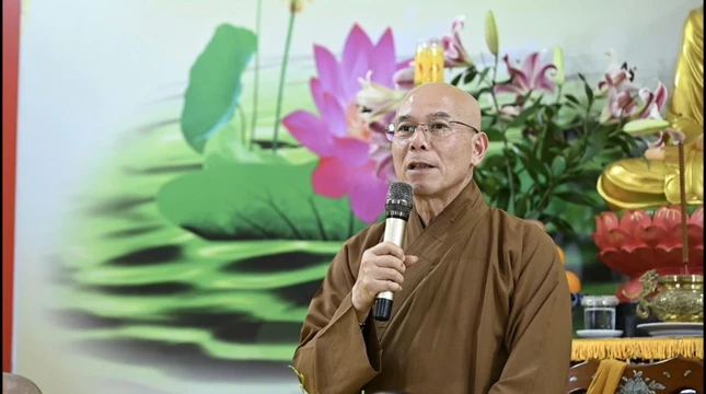 Thượng tọa Thích Nhuận Bảo phát biểu khai mạc Thượng tọa Thích Nhuận Bảo phát biểu khai mạc