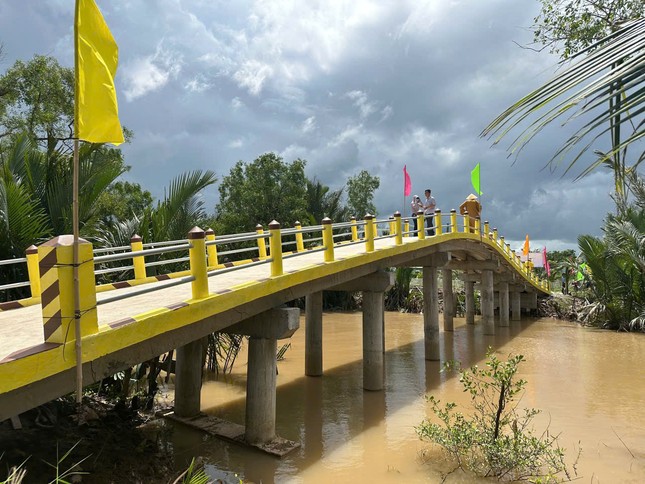 Cây cầu Tường Nguyên được đưa vào sử dụng Cây cầu Tường Nguyên được đưa vào sử dụng