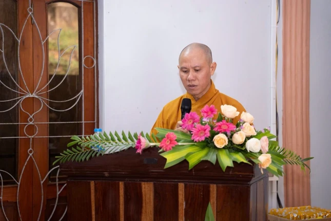 Đại đức Thích Nguyên Minh phát biểu khai mạc