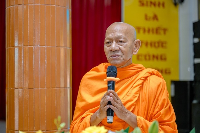 Hòa thượng Đào Như phát biểu khai mạc