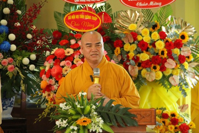 Thượng tọa Thích Tĩnh Triệt ban đạo từ