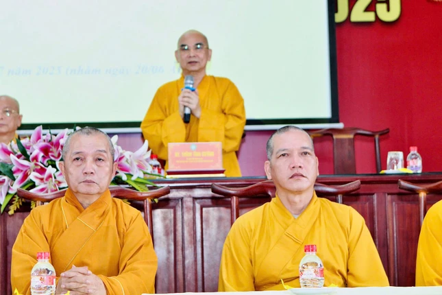 Hòa thượng Thích Tĩnh Cường sách tấn Tăng, Ni hành giả Hòa thượng Thích Tĩnh Cường sách tấn Tăng, Ni hành giả