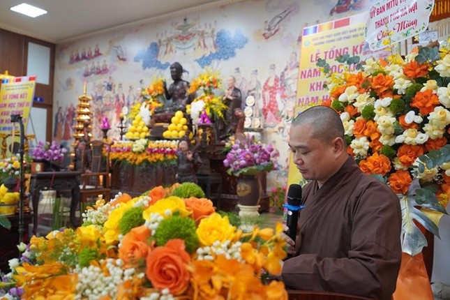 Đại đức Thích Thái Minh thông qua quyết định khen thưởng Đại đức Thích Thái Minh thông qua quyết định khen thưởng