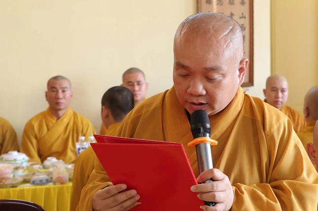 Thượng tọa Thích Trung Nguyện công bố quyết định bổ nhiệm trụ trì chùa Đại Hạnh của Ban Thường trực Ban Trị sự TP.HCM Thượng tọa Thích Trung Nguyện công bố quyết định bổ nhiệm trụ trì chùa Đại Hạnh của Ban Thường trực Ban Trị sự TP.HCM