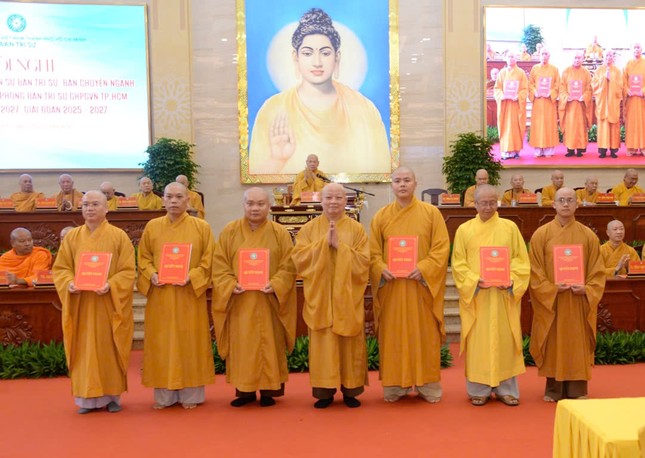 Nhân sự Văn phòng Ban Trị sự TP.HCM, Thượng tọa Thích Trung Nguyện, Phó Thư ký kiêm Chánh Văn phòng Ban Trị sự TP.HCM